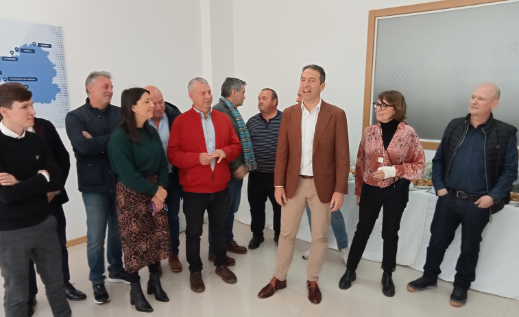 Entra en servicio en Ribeira la 6ª oficina “Es.Mar” para ayudar al desarrollo de las comunidades costeras