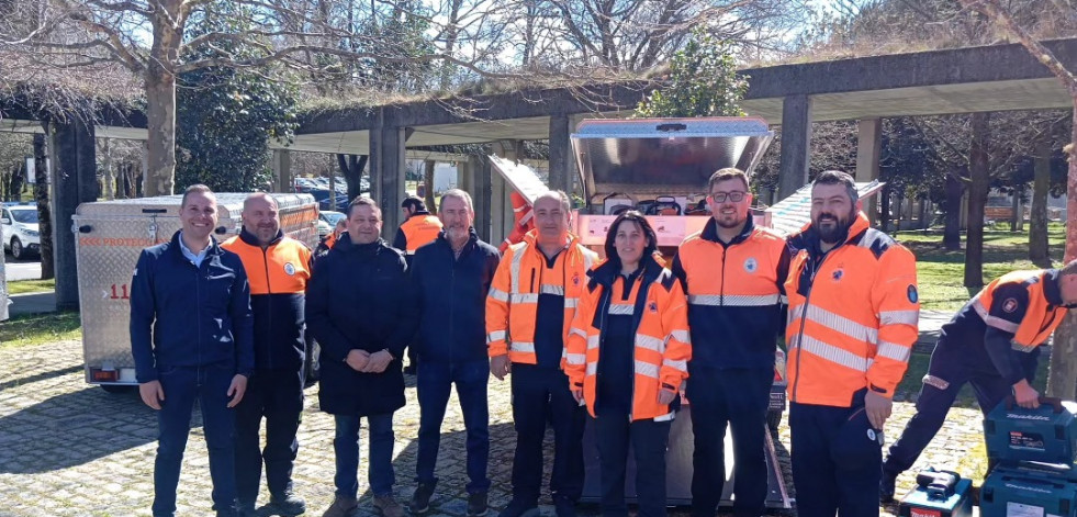 Protección Civil de Cuntis, Moraña y Valga reciben material para reforzar sus equipos