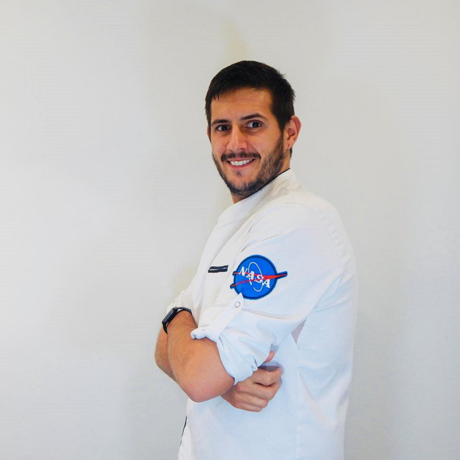 Cómo prepara la mejor sopa de ajo con un influencer cambadés