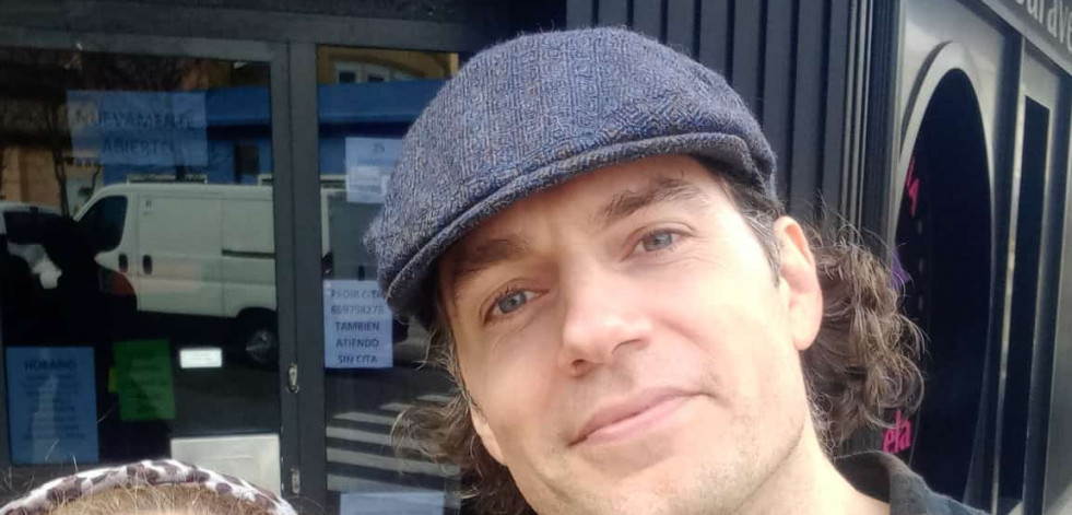 Henry Cavill, Superman, causa sensación en A Coruña