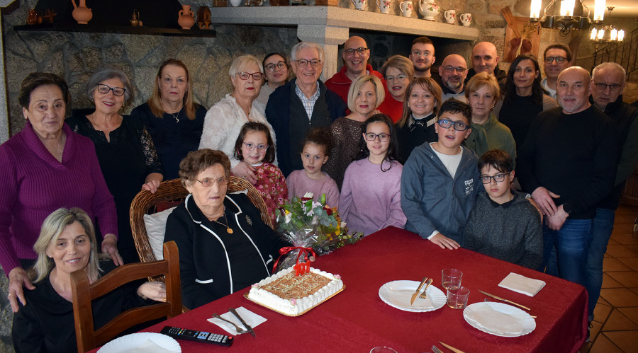 La vecina de Ferreirós, Manuela Eiras, cumple 101 y es la tercera mujer de más edad de Valga