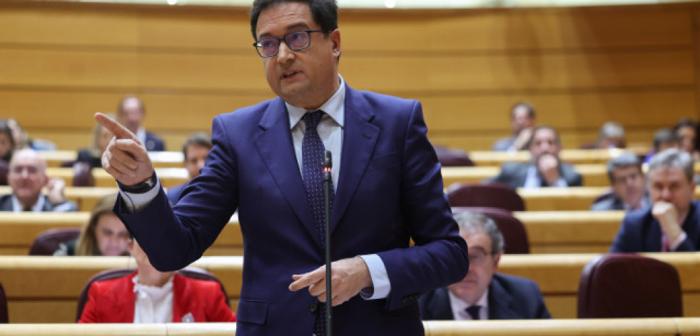 El Gobierno implantará una tasa adicional de empleo que garantice la jubilación parcial  de los funcionarios