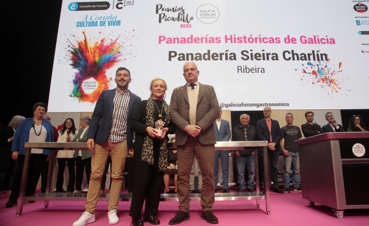 La ribeirense Panadería Sieira Charlín y el grovense D’Berto recogen sus Premios Picadillo