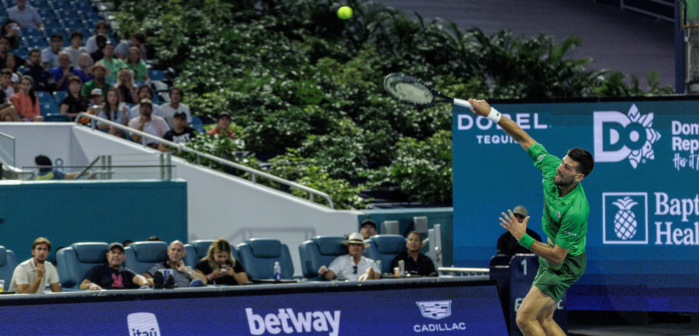 Djokovic no falla ante Korda y se cita con Dimitrov en semifinales