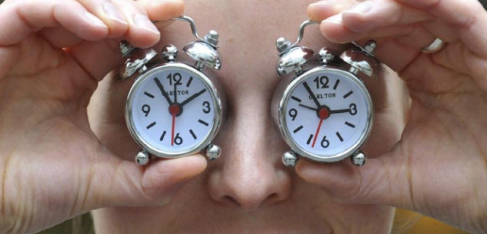 El horario de verano comienza la madrugada de este sábado al domingo: a las 02.00 serán las 03.00