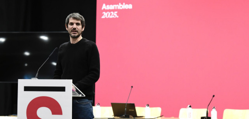 Sumar plantea reducir la jornada a 32 horas y que las empresas den parte de sus beneficios a sus trabajadores