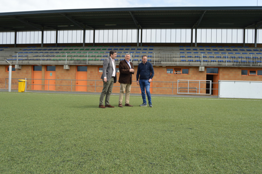Sanxenxo licita el mantenimiento de los campos de fútbol de Noalla y Baltar
