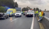 Un accidente en cadena con 14 vehículos obliga a cortar la AG-11 durante varias horas