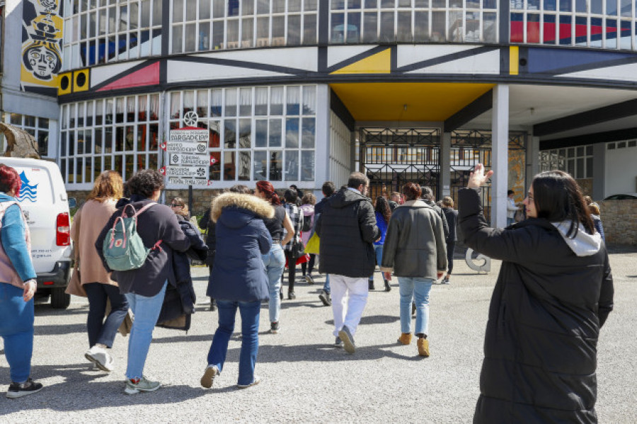 Sargadelos recorre a dar vacacións mentres reforma a planta de Cervo