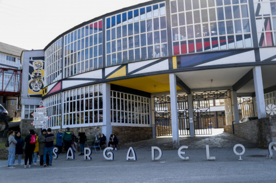 Parte de los empleados vuelven a Sargadelos