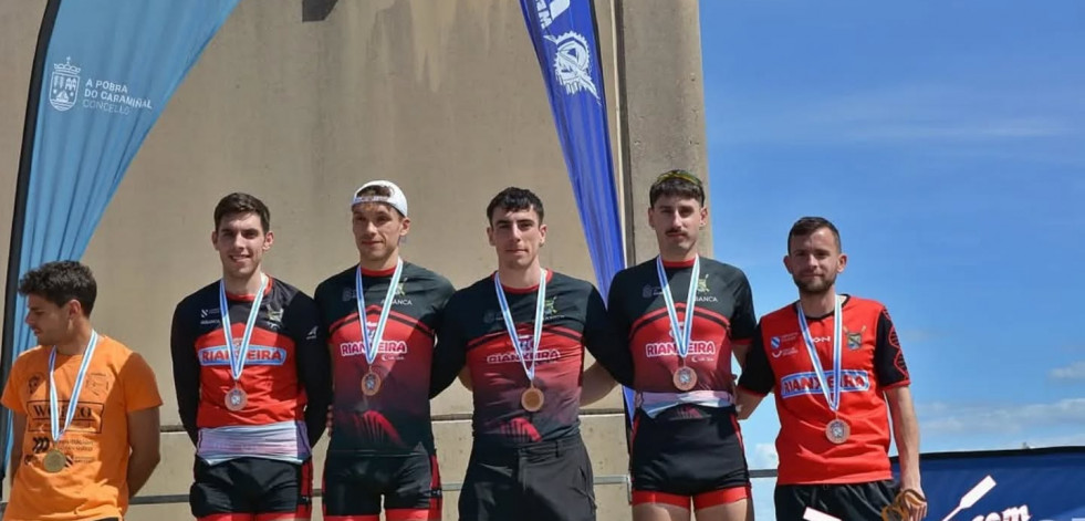 Cabo de Cruz triunfa en la última jornada de la Liga Gallega de Bateles