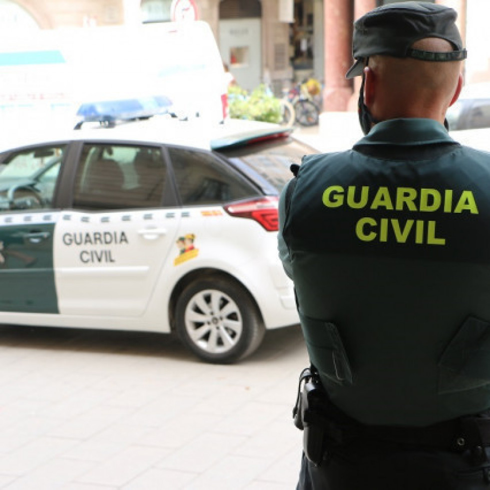 Una oleada de ataques a coches en Pontecesures deja tres denuncias