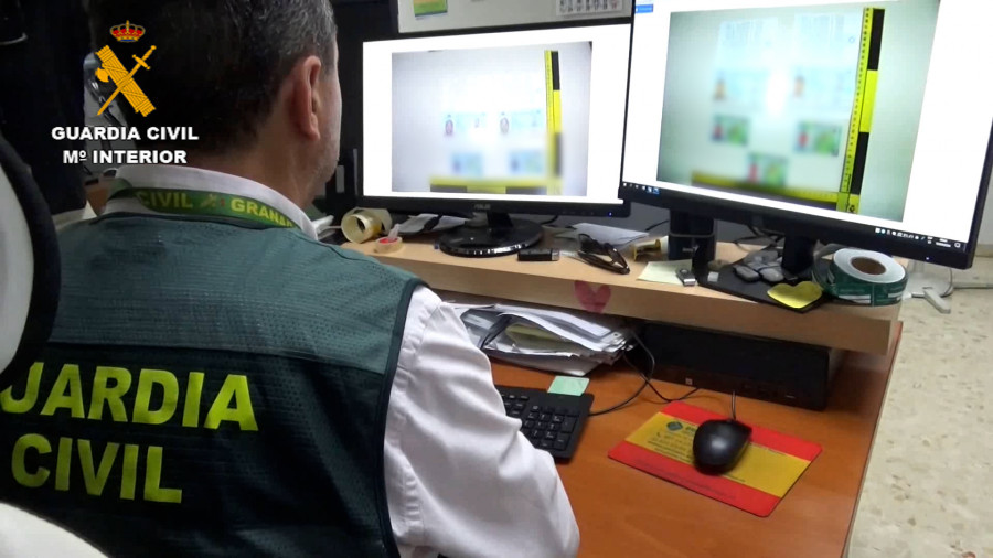 Timan a un vecino de Vilagarcía a través de la estafa del amor
