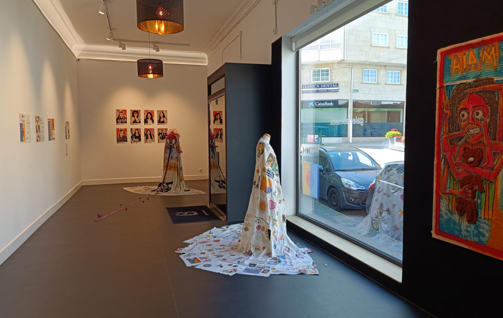 La exposición 'Tecendo identidades colectivas' estará disponible en las Galerías Besada durante Semana Santa