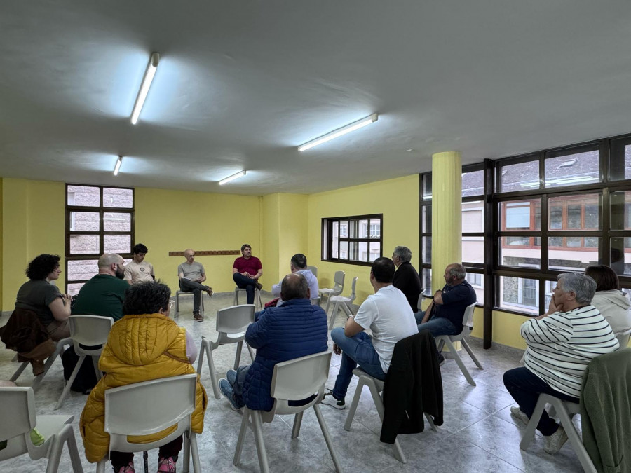 Los vecinos de Arra reclaman mejoras en las escaleras y en la sala de música del priorato