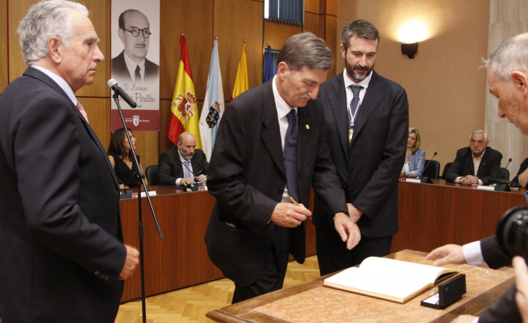 Ravella replica a la familia Pando: “Non hai rúas de primeira e de segunda”