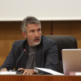 Alberto varela alcalde de vilagarcía en un pleno