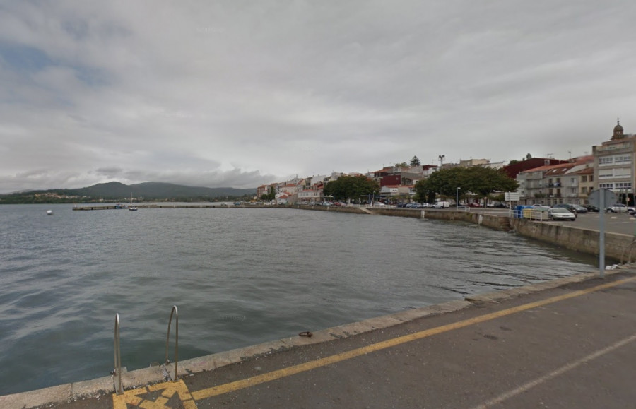 El Concello de Rianxo estudia una posible reestructuración de la fachada marítima