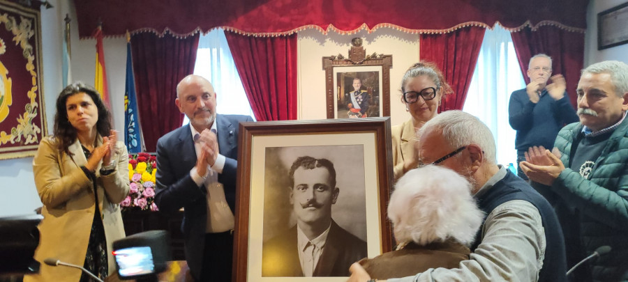 El Concello pobrense homenajea al que fue alcalde en funciones en 1936, Manuel Hermo Vidal