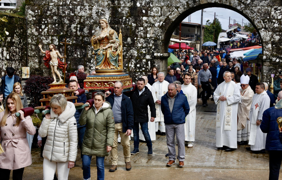 A Armenteira inicia hoy cuatro días de fiesta que culminarán el lunes con la Romería das Cabezas