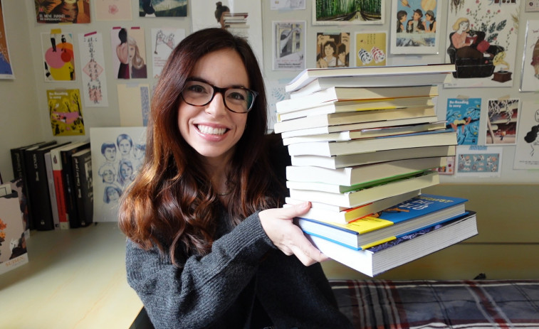 Laubythesea, la influencer que habla de libros con sus 58.000 seguidores