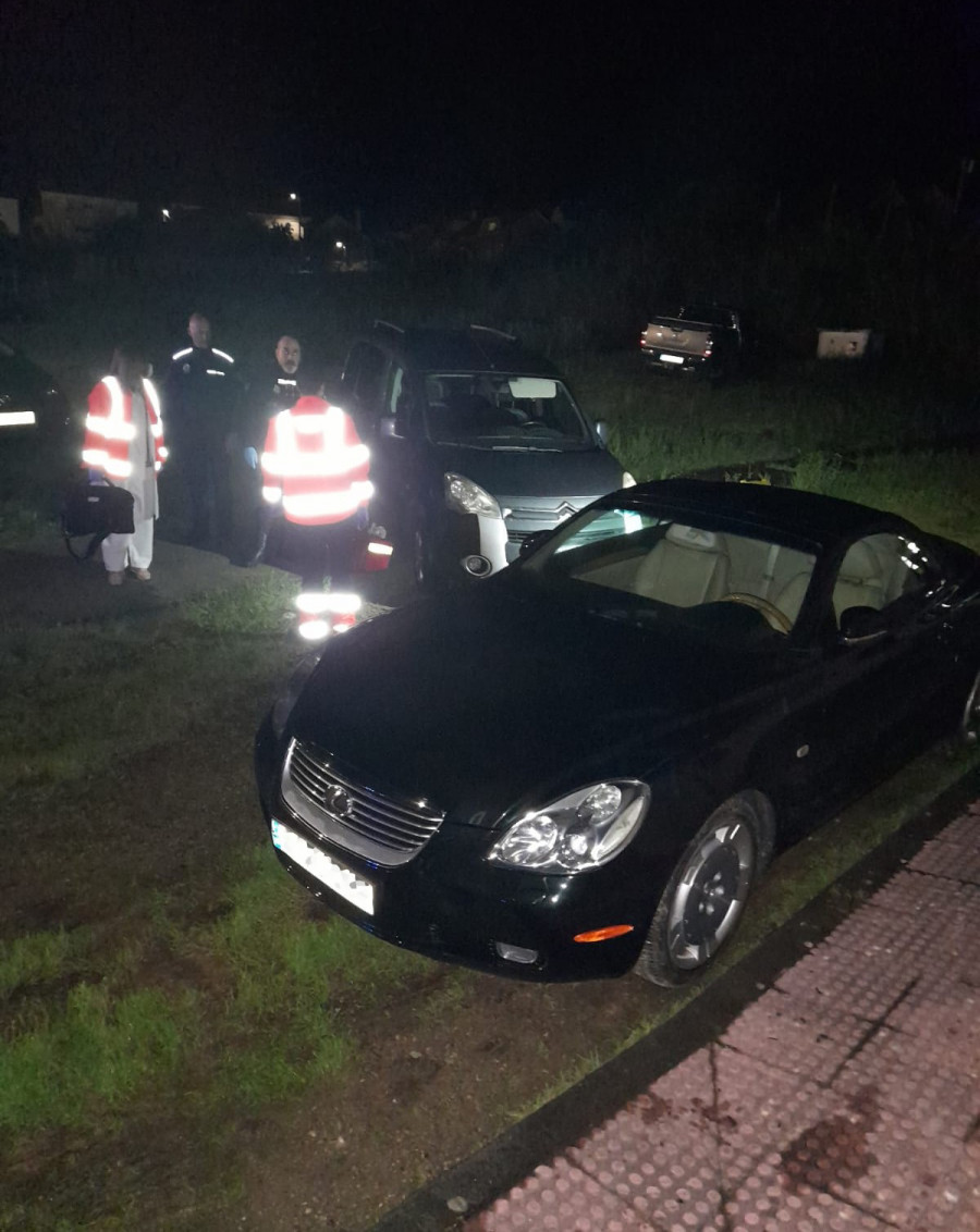 Un hombre fallece al quedar atrapado bajo su coche, que no tenía el freno de mano puesto