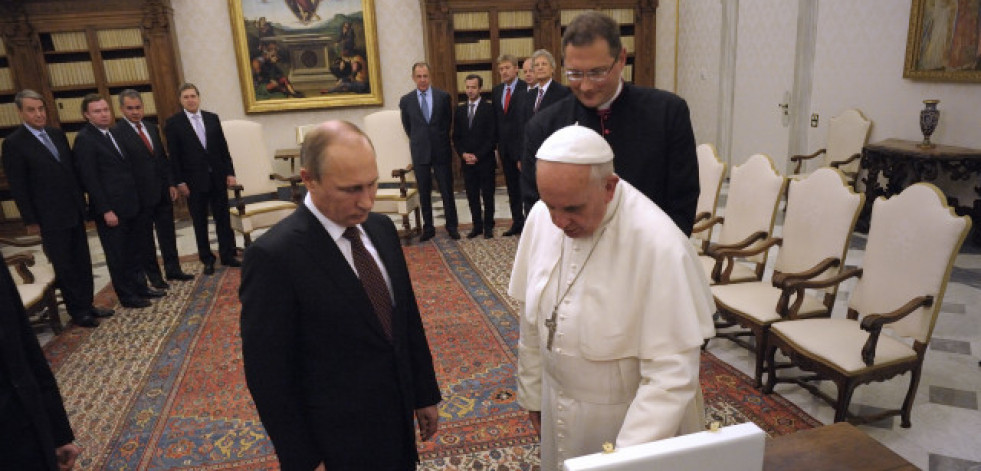 Putin dice que el papa Francisco fue un defensor del humanismo y la justicia