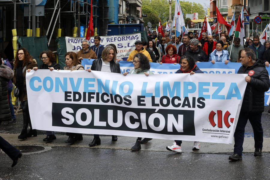 La CIG de O Salnés pide un plan industrial estratégico y clama contra la precariedad y las guerras en el Primero de Mayo