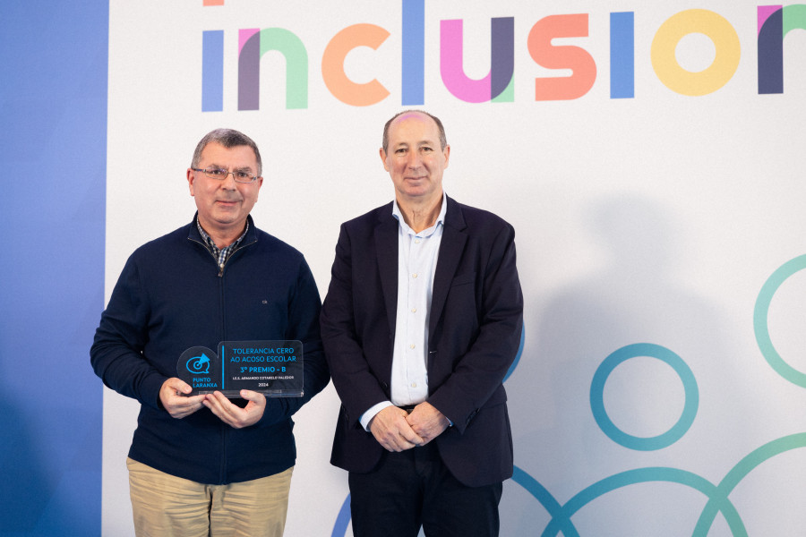 El IES Cotarelo de Vilagarcía recoge el premio Tolerancia por su proyecto contra el acoso