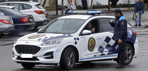 La Policía Local de Vilagarcía detiene en Rubiáns a dos hombres que portaban 55 kilos de cobre