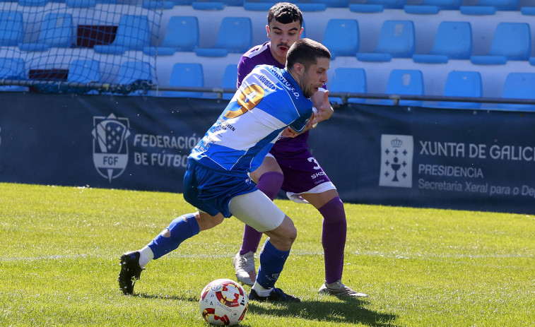 El Portonovo no consigue la victoria en Vigo en un duelo con lluvia de goles
