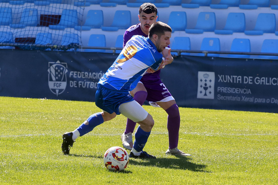 El Portonovo no consigue la victoria en Vigo en un duelo con lluvia de goles