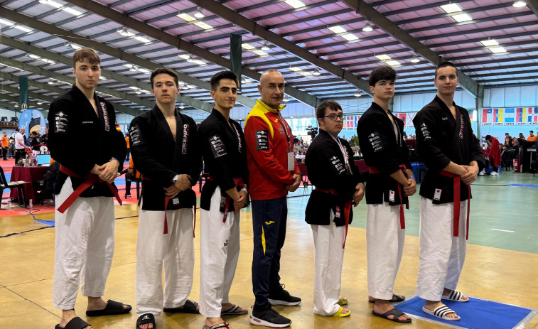 El Kenpo Vilagarcía se da un baño de medallas en el Mundial de Portugal