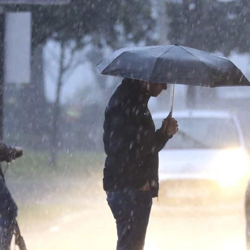 Alerta amarilla en Arousa por fuertes tormentas y lluvias