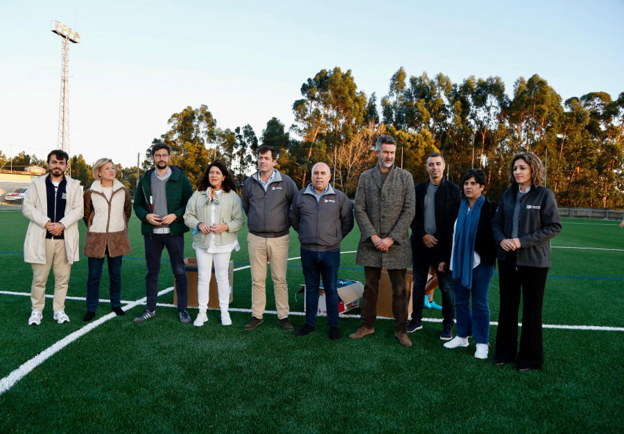 Nuevas mejoras en el campo de Berdón: Vilagarcía adjudica la construcción de la marquesina y otras obras