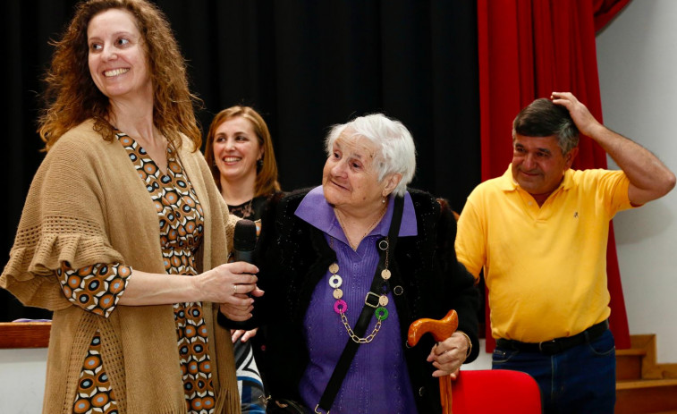 Rubiáns rinde un emotivo homenaje a las madres más veteranas de la parroquia