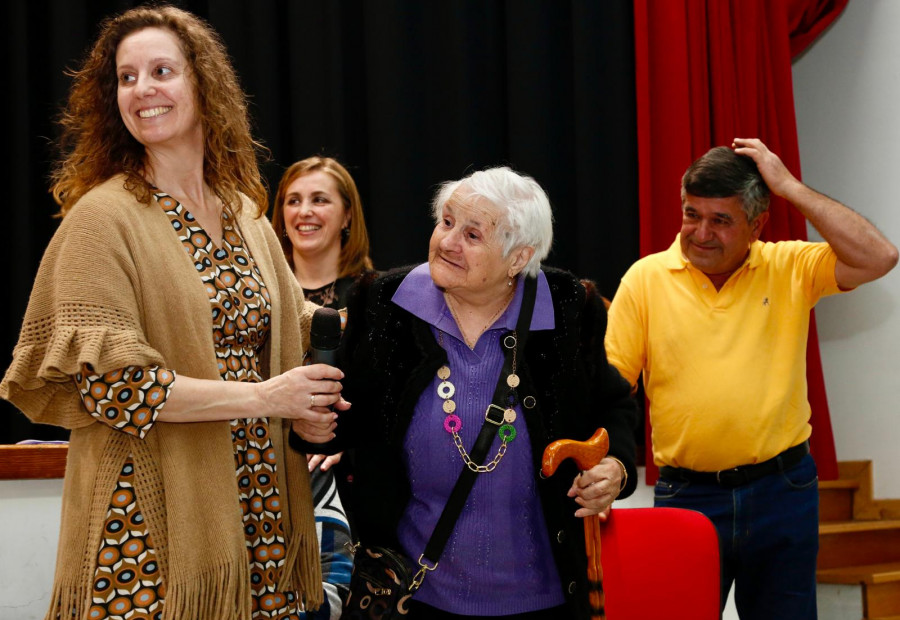Rubiáns rinde un emotivo homenaje a las madres más veteranas de la parroquia