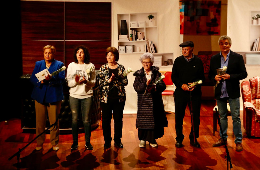 Teatro Alecrín celebra sus 25 años de afición entre bambalinas