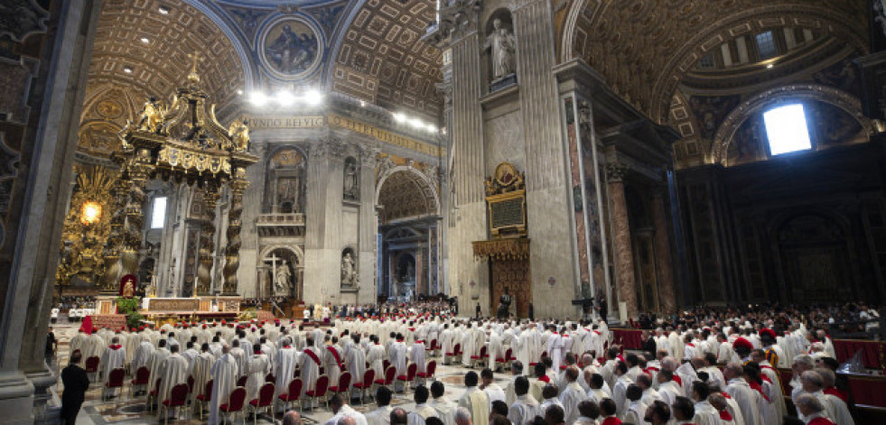 El Vaticano concluye los nueve días en memoria de Francisco