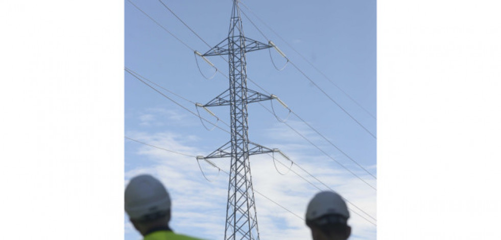 Una incidencia en la línea de media tensión deja sin luz durante una hora a unos 480 domicilios de Barbadás