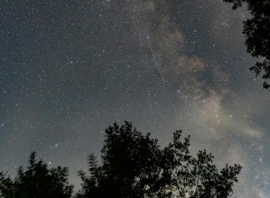 Arousa vivirá esta madrugada una lluvia de estrellas conocida como Eta Acuáridas