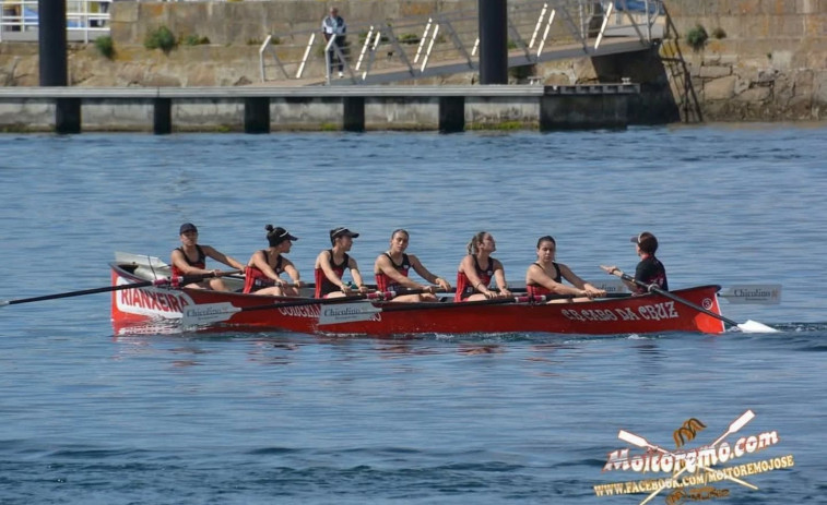Cabo de Cruz triunfa en la Regata Liga Norte de Trainerillas de A Pobra