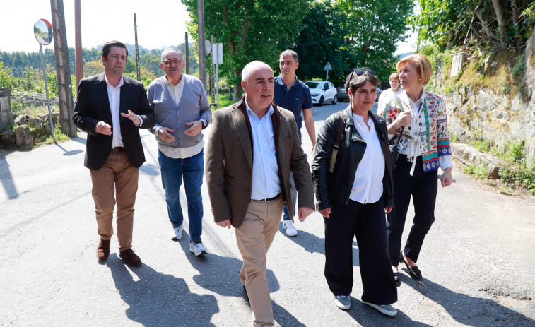 Fontecarmoa ganará en seguridad vial con el ensanche y renovado de una calle