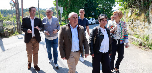 Fontecarmoa ganará en seguridad vial con el ensanche y renovado de una calle