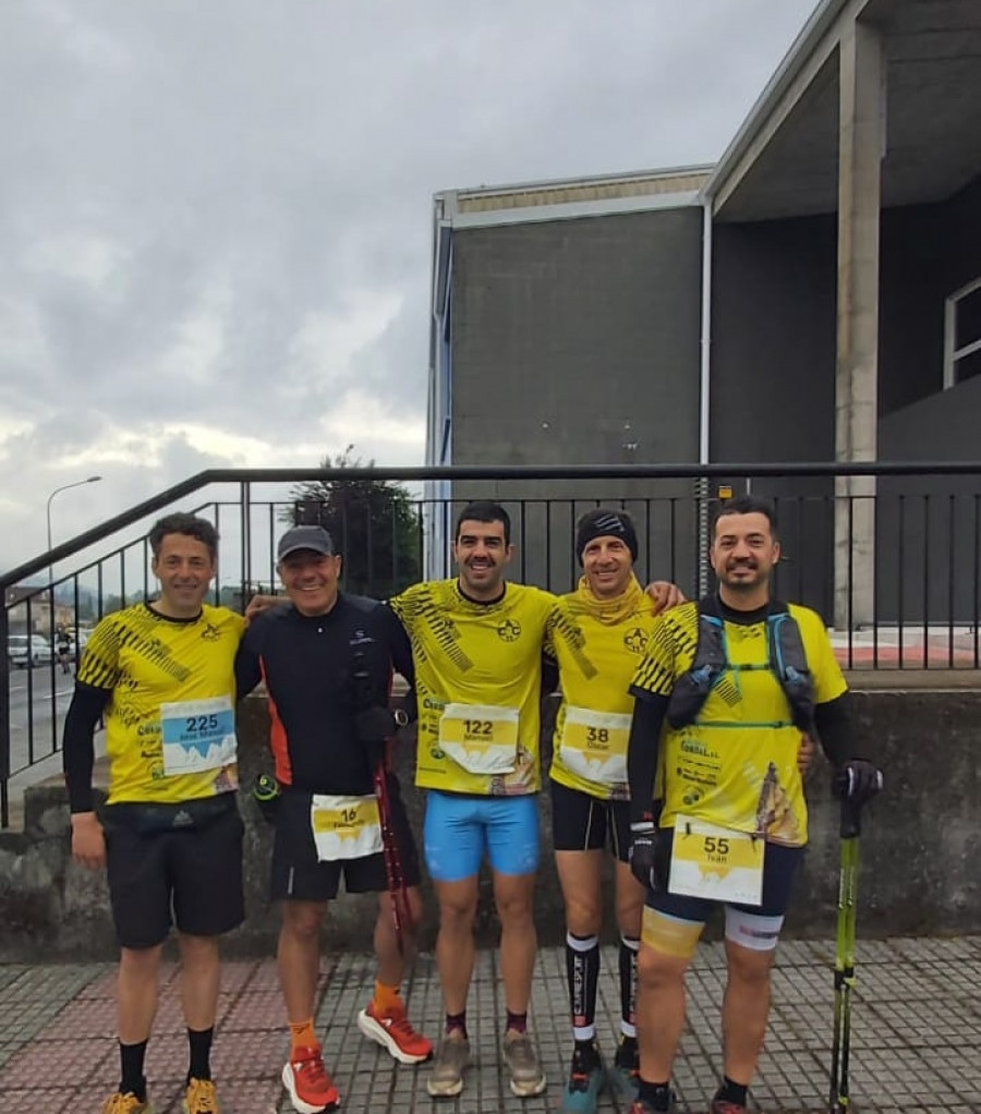 El Club de Atletismo Cambados celebra sus triunfos en el XI Trail Vila de Cuntis