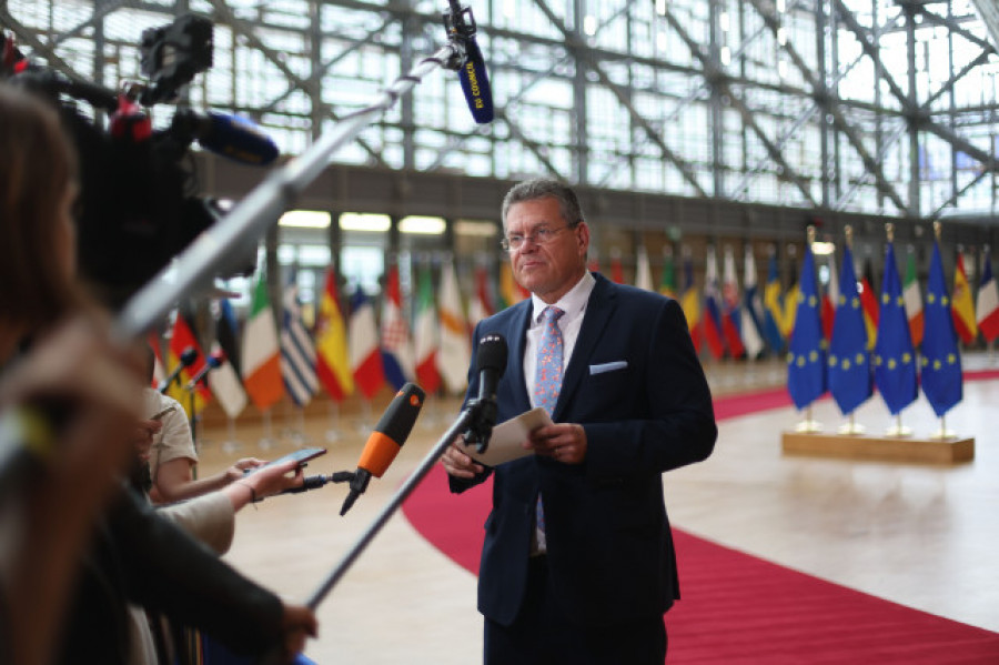 Bruselas y Washington intensifican la negociación para evitar la guerra comercial