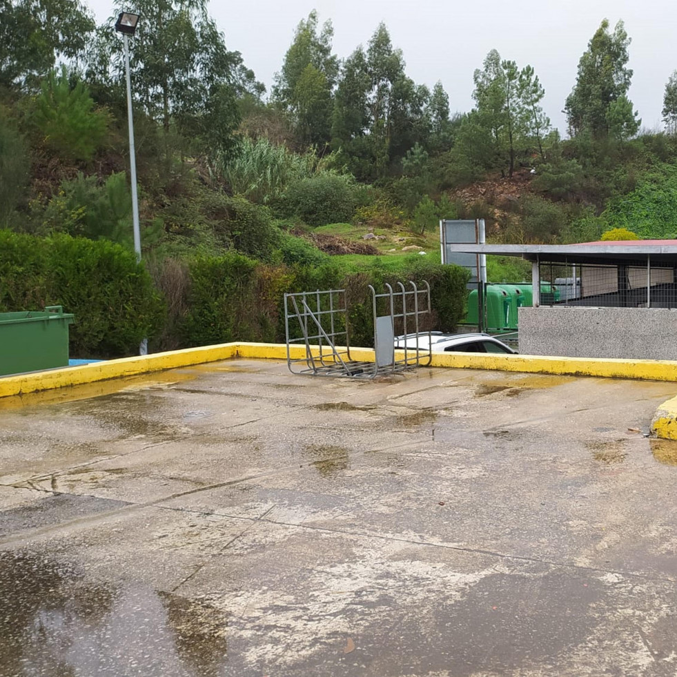 Cambados recibe una ayuda de 40.000 euros de la Xunta para acometer mejoras en el punto limpio