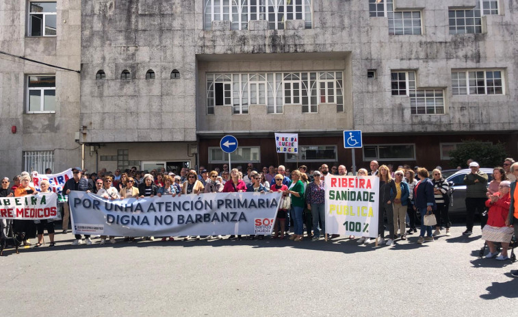 Los médicos residentes de Ribeira podrían dejar un nuevo vacío en sanidad pública