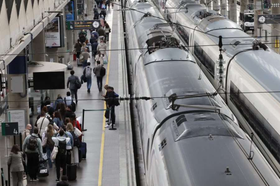 Renfe pedirá el DNI para formalizar viajes con los abonos del 50% de Avant