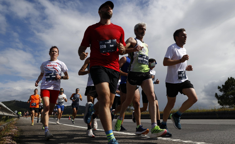 A Media Maratón “Entre Rías” reúne a 2.500 corredores